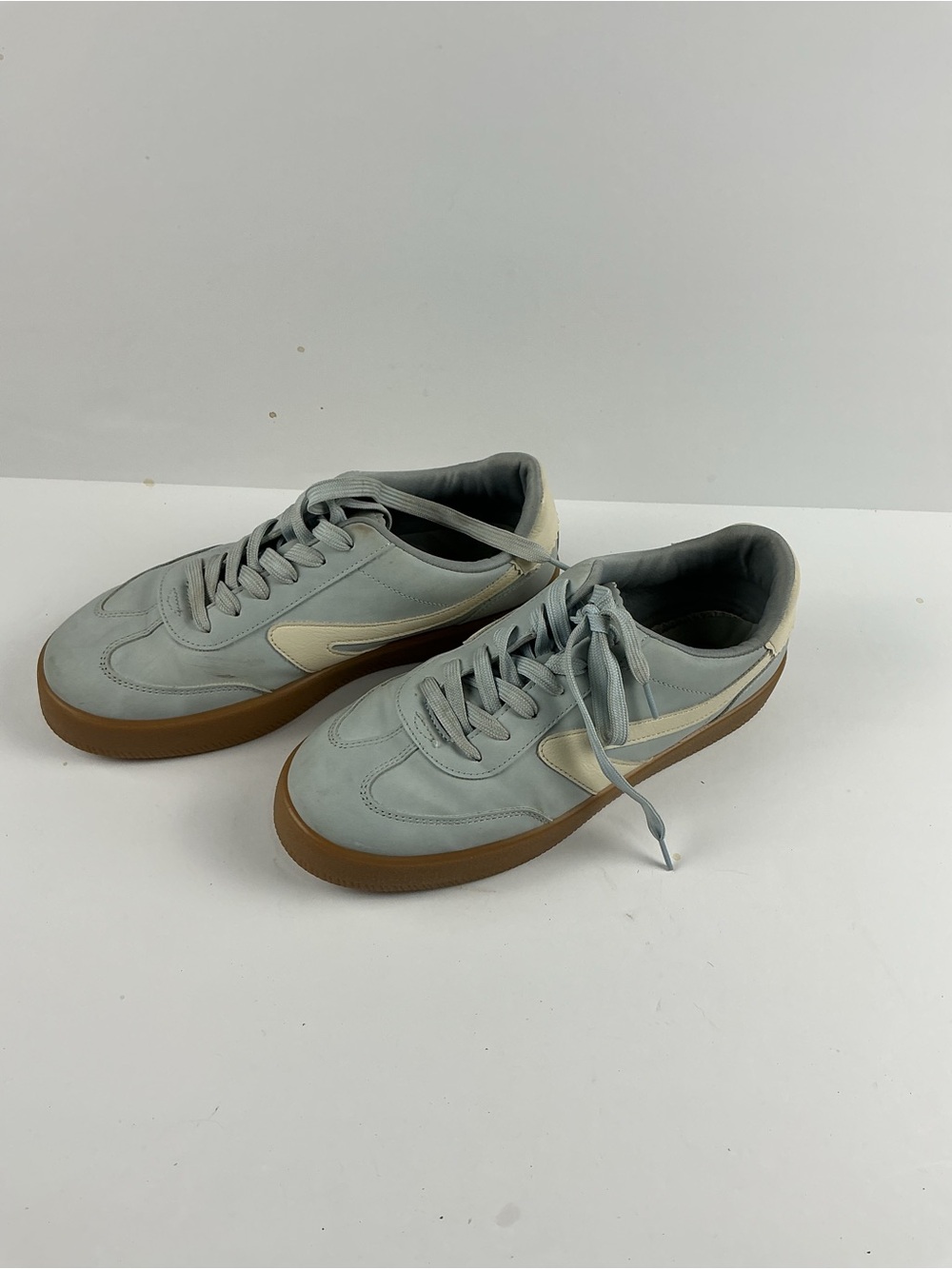 DV by Dolce Vita Light Blue & Cream Low-Top Sneakers with Gum Sole
